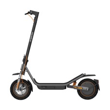Električni romobil XIAOMI Electric Scooter 6 Pro, autonomija do 70km, brzina do 25km/h, kotači 12incha, crni